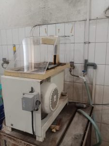 Alat Potong Batuan Kecil