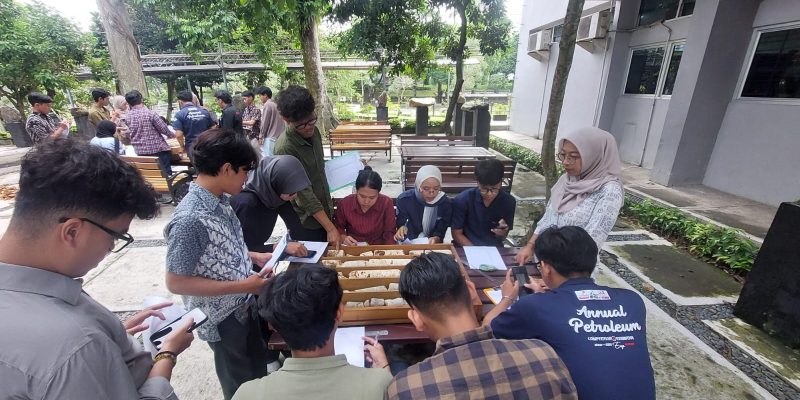 Praktikum Mekanika Batuan dan Tanah